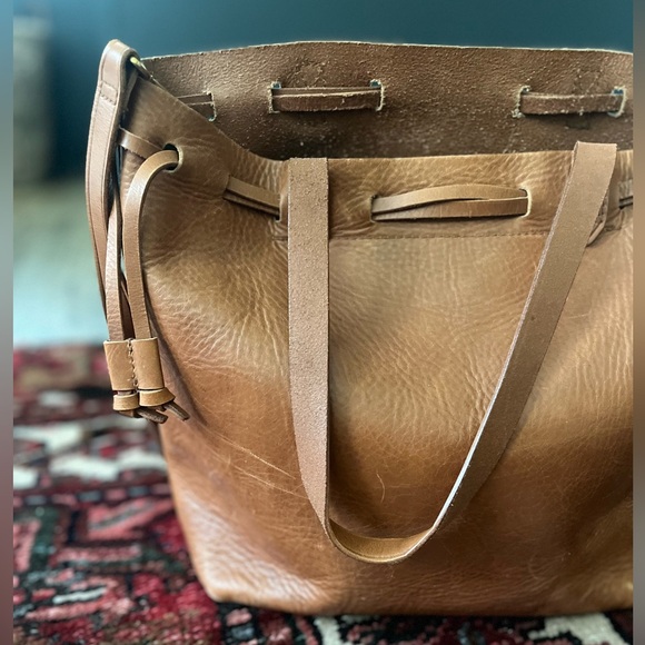 Madewell Medium Drawstring Transport Tote - Picture 4 of 4